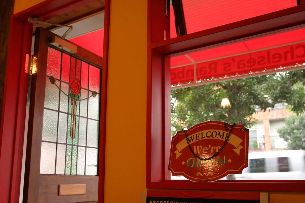 Yadocafe Chelsea'S Rainbow B&B Осака Екстер'єр фото